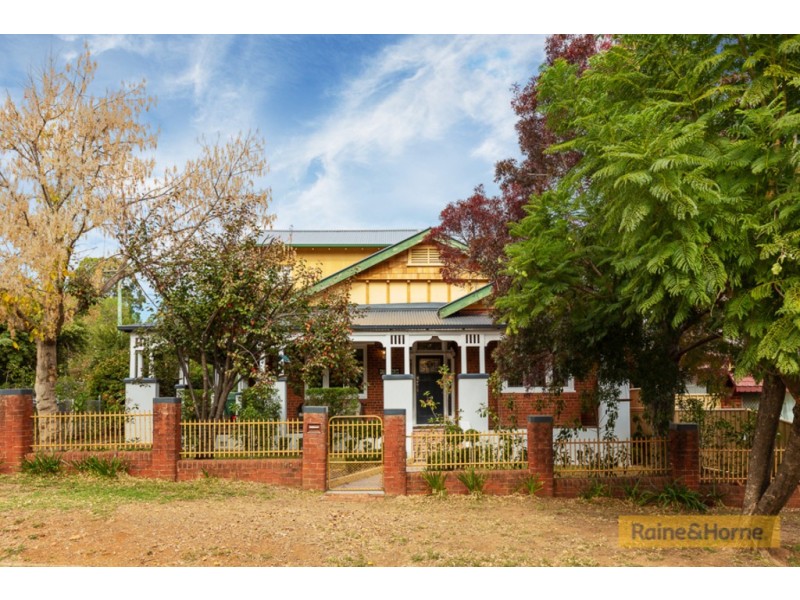 61 Hill Street, East Tamworth NSW 2340