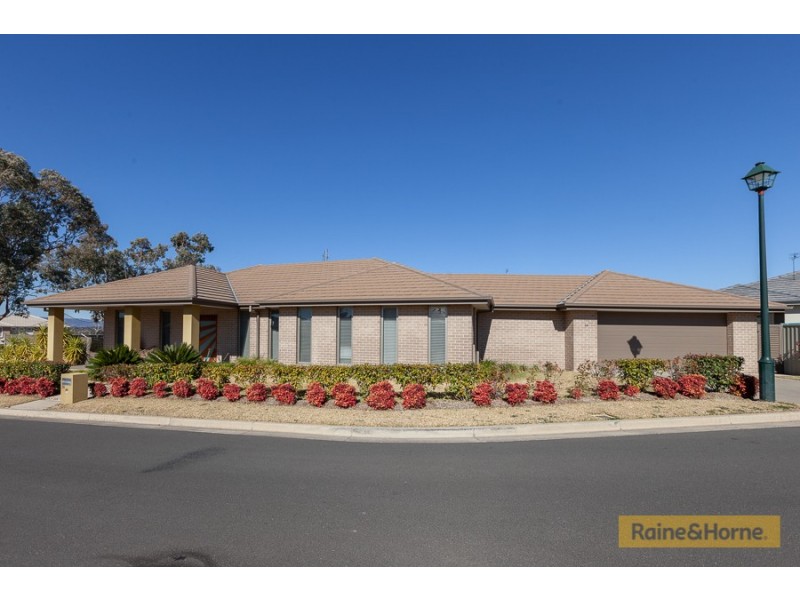 25 Peak Drive, Tamworth NSW 2340