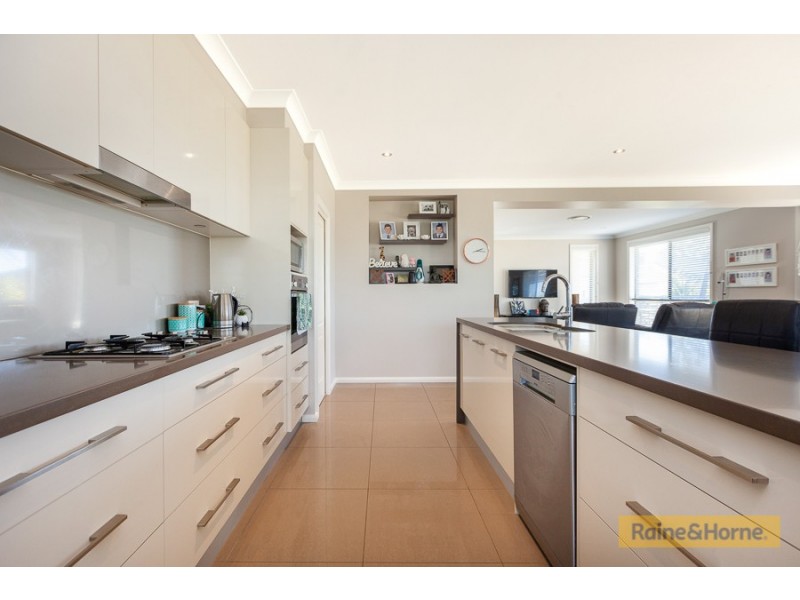 25 Peak Drive, Tamworth NSW 2340