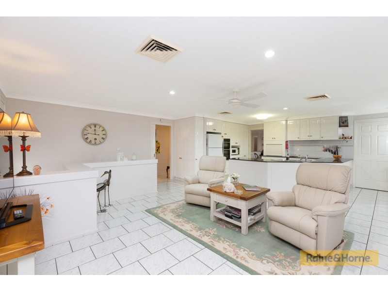 15a Bandalong Street, Tamworth NSW 2340