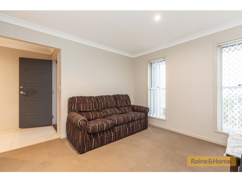 27 Carnegie Place, Tamworth NSW 2340
