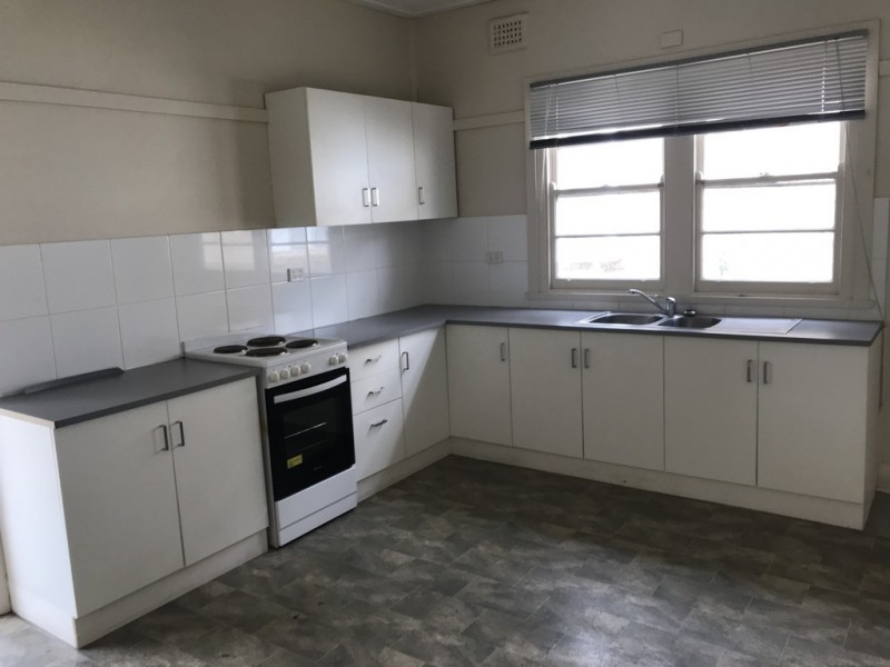 92 Denison Street, Tamworth NSW 2340