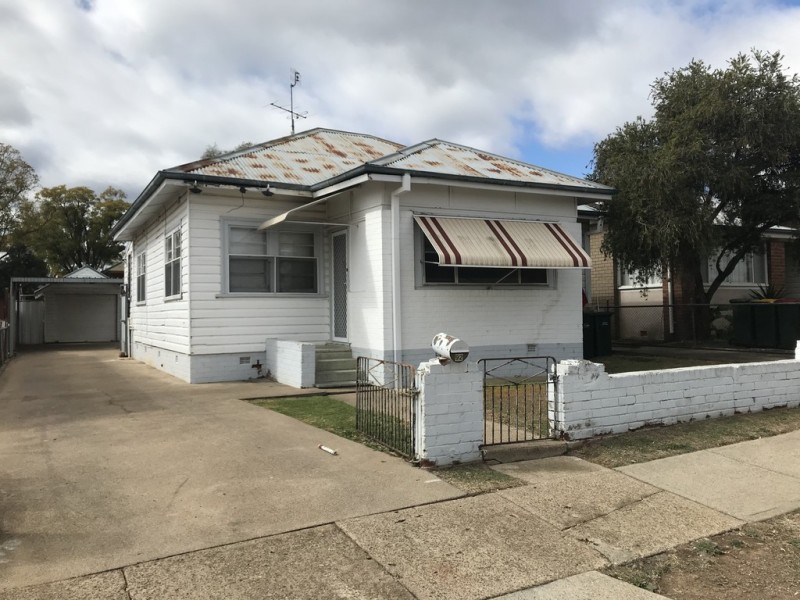 92 Denison Street, Tamworth NSW 2340