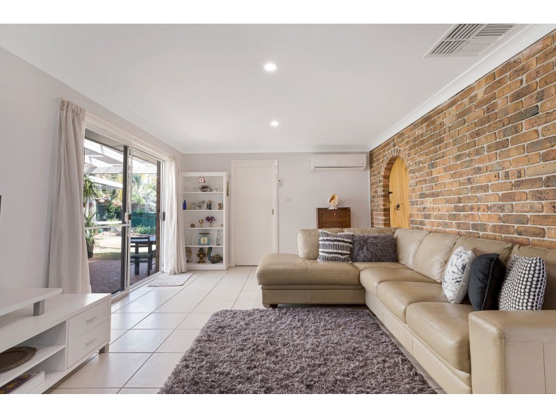 19a Minnamurra Cres, Tamworth NSW 2340