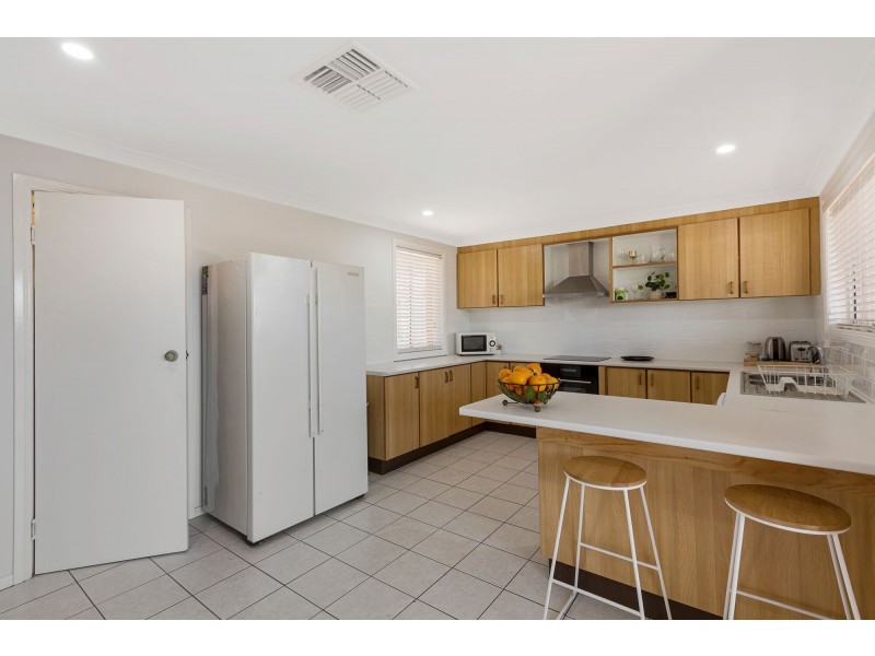 19a Minnamurra Cres, Tamworth NSW 2340