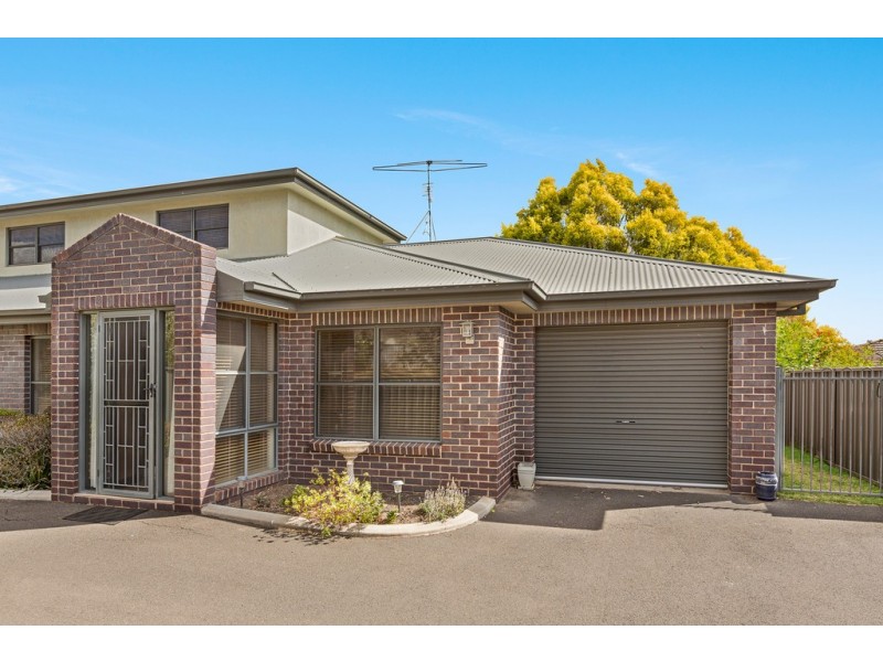 1/1a Lae Ave, Tamworth NSW 2340