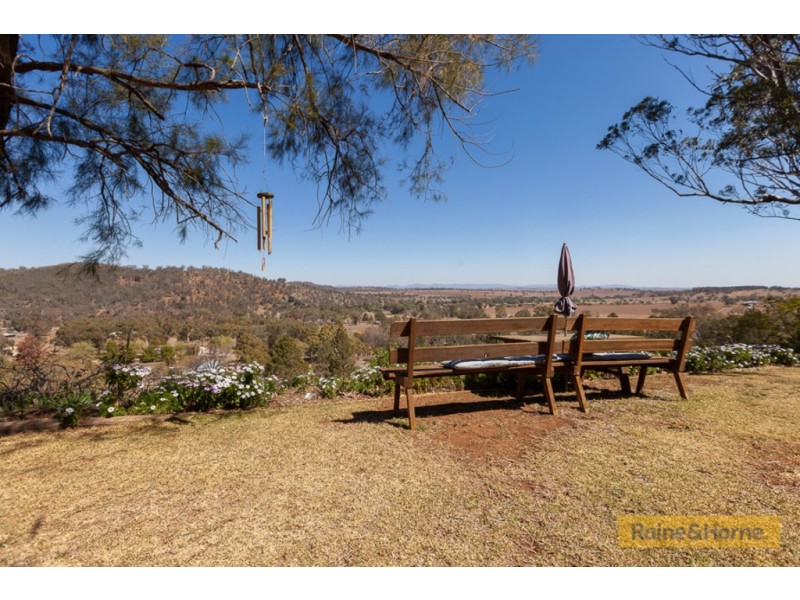 76 Stirling Road, Tamworth NSW 2340