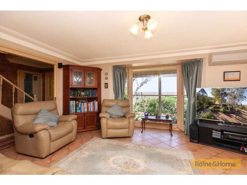 76 Stirling Road, Tamworth NSW 2340