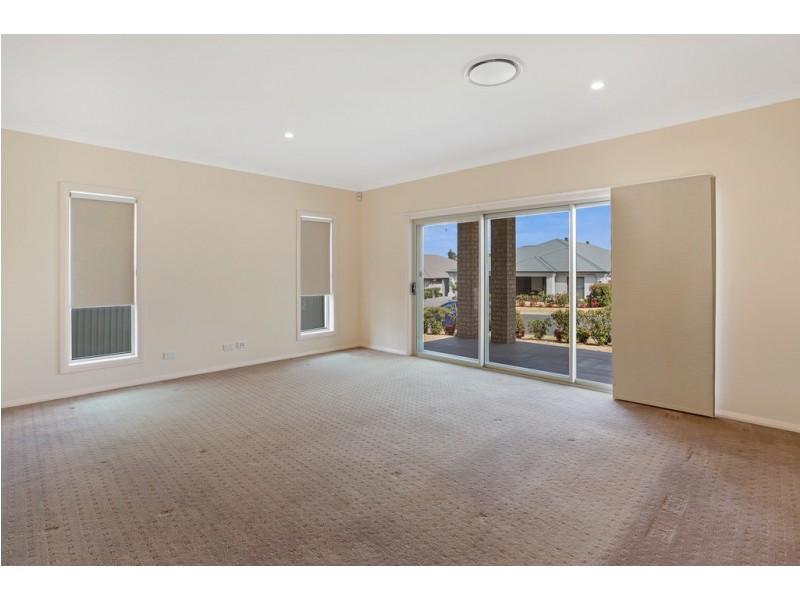 21 Peak Drive, Tamworth NSW 2340