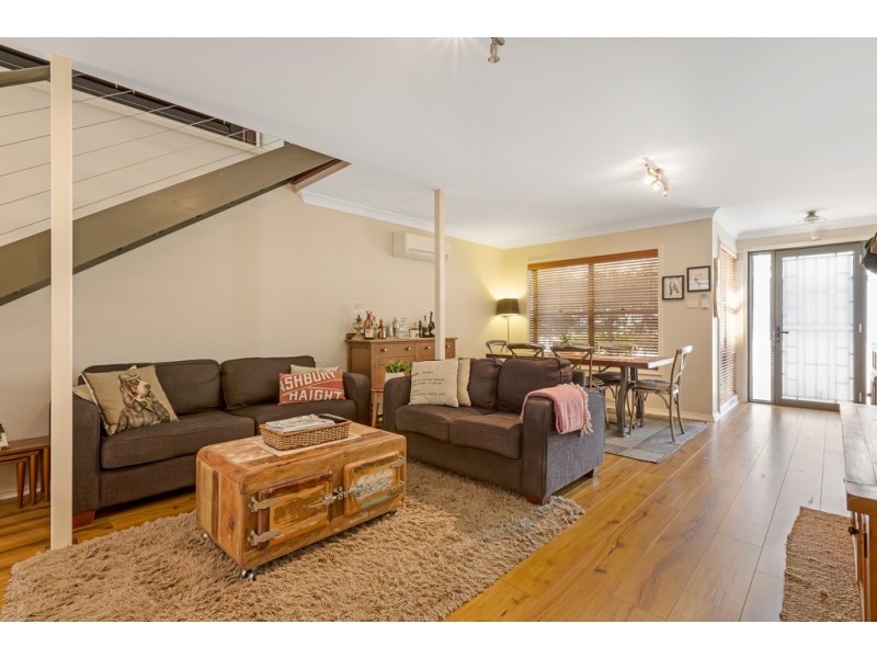 2/1a Lae Avenue, Tamworth NSW 2340