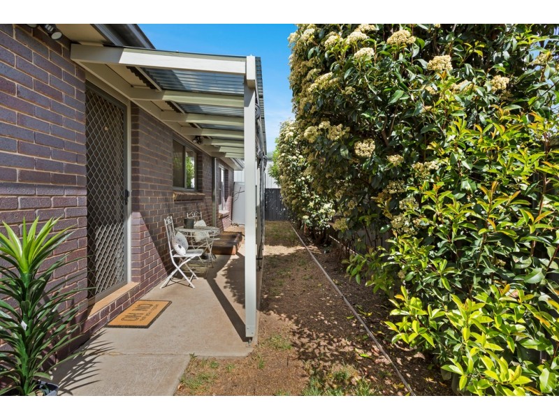 2/1a Lae Avenue, Tamworth NSW 2340