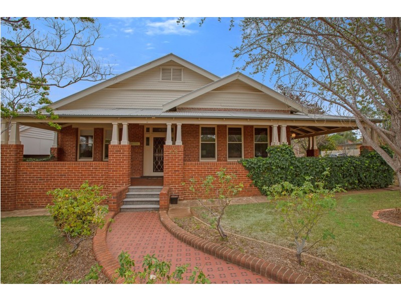 “Ardlethan” Fitzroy Street, Tamworth NSW 2340