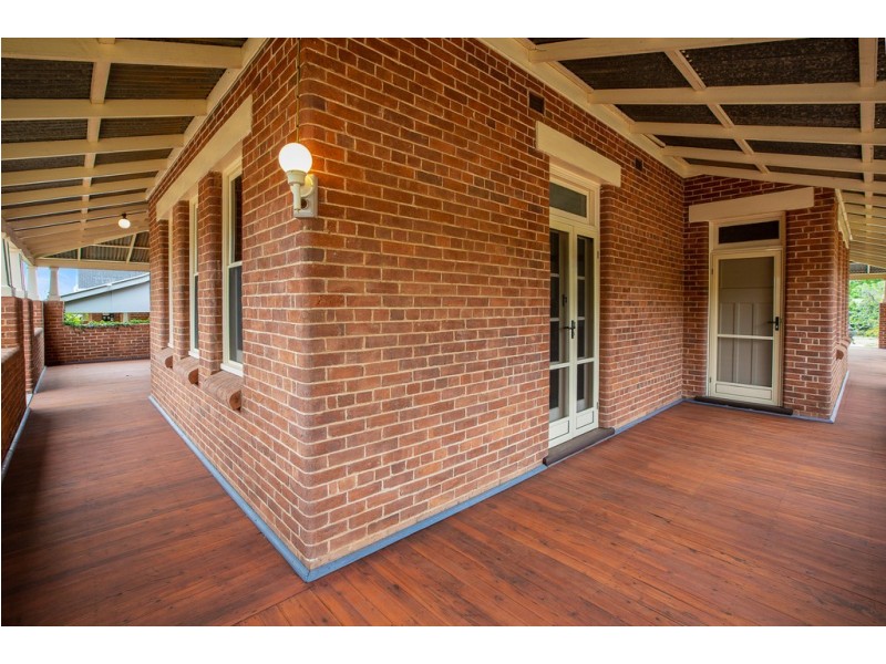 “Ardlethan” Fitzroy Street, Tamworth NSW 2340