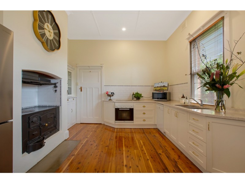 “Ardlethan” Fitzroy Street, Tamworth NSW 2340