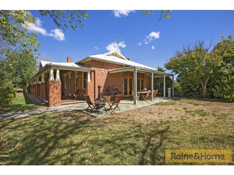 “Ardlethan” Fitzroy Street, Tamworth NSW 2340