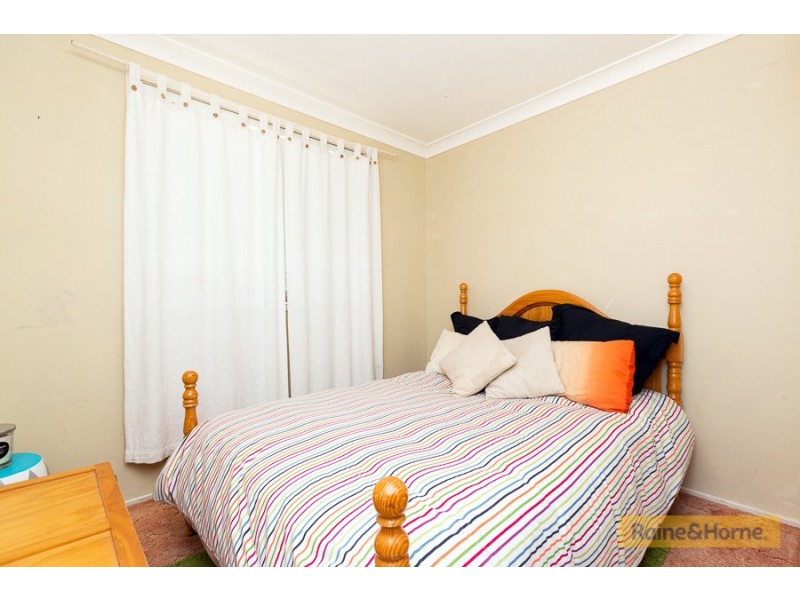 60 Kyooma Street, Tamworth NSW 2340