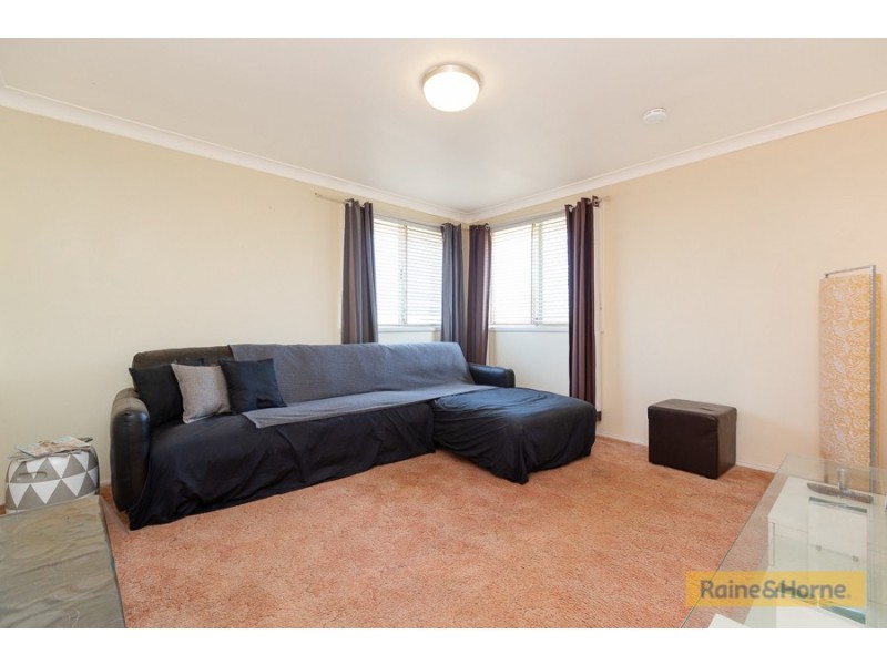 60 Kyooma Street, Tamworth NSW 2340