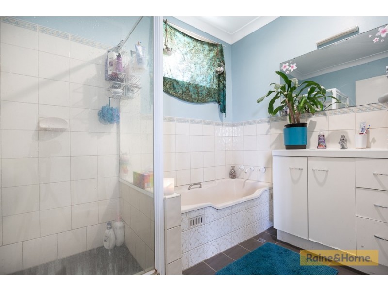 60 Kyooma Street, Tamworth NSW 2340