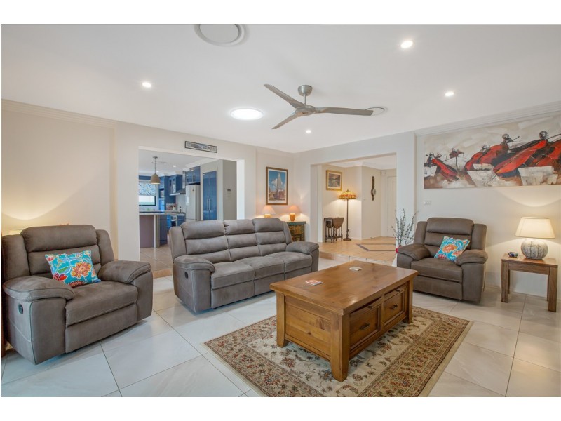 27 The Grange, Tamworth NSW 2340