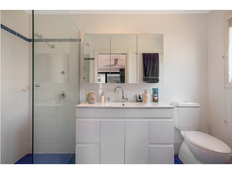 27 The Grange, Tamworth NSW 2340