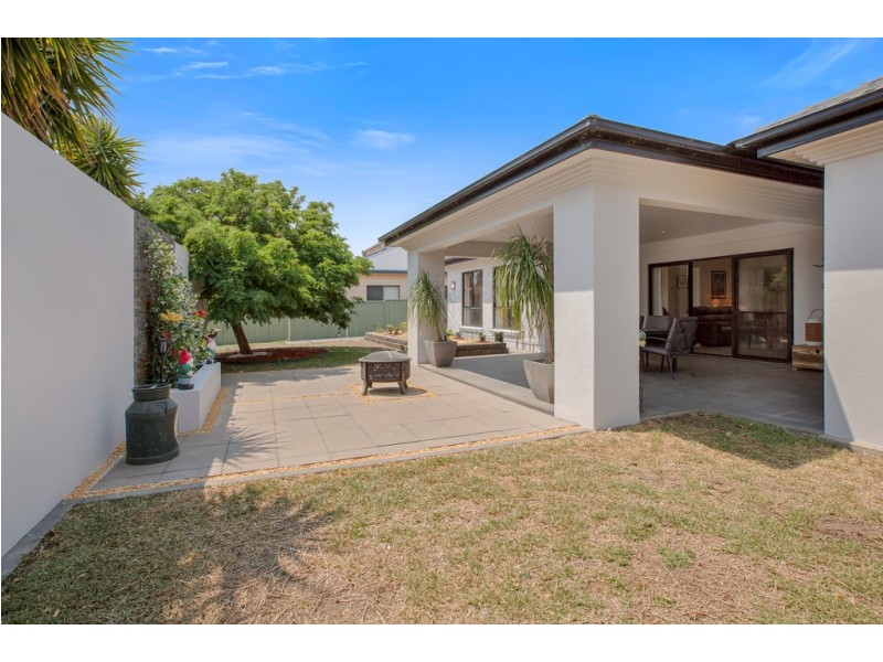 27 The Grange, Tamworth NSW 2340