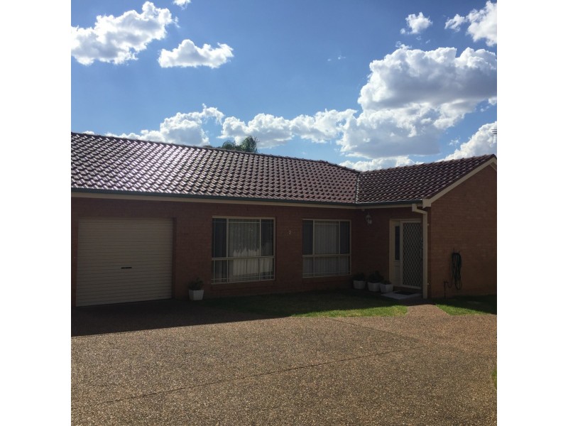 2/4 Gunn Street, Tamworth NSW 2340