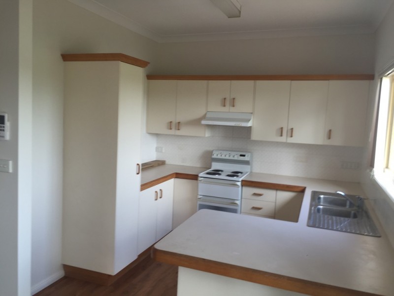 2/4 Gunn Street, Tamworth NSW 2340