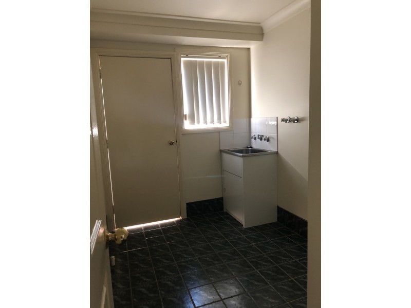 2/64 Griffin Avenue, Tamworth NSW 2340