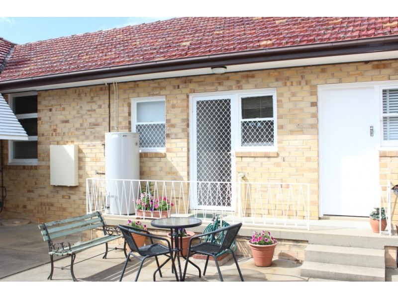 2/17 Diane Street, Tamworth NSW 2340