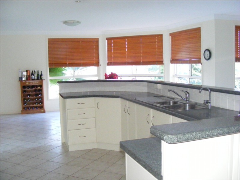6 Stratford Place, Tamworth NSW 2340