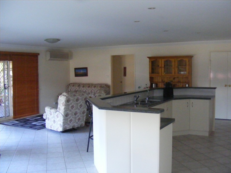 6 Stratford Place, Tamworth NSW 2340