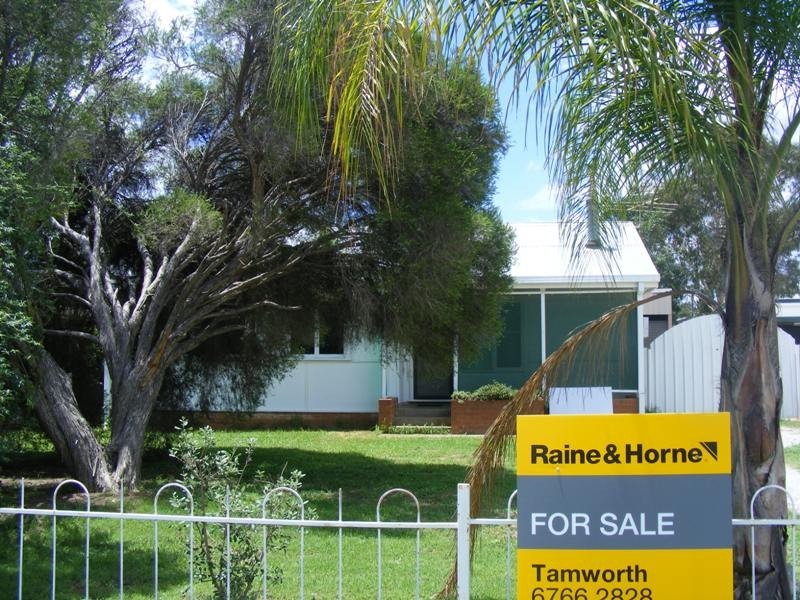 32 Duri Road, Tamworth NSW 2340