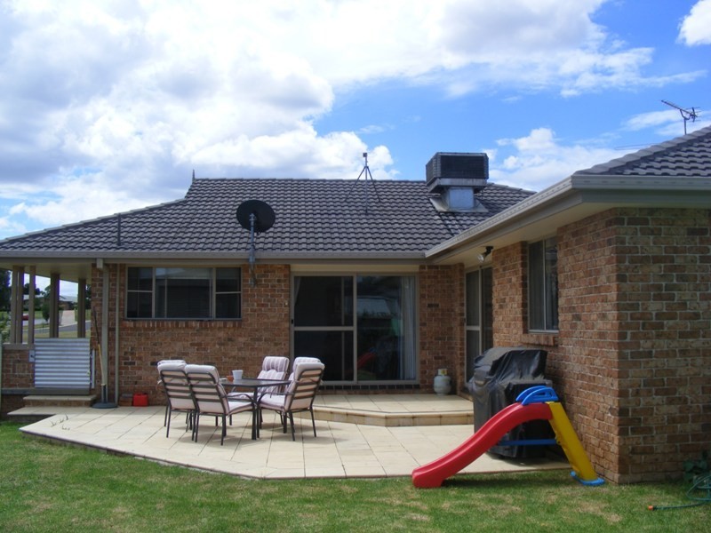 5 Heron Road, Tamworth NSW 2340