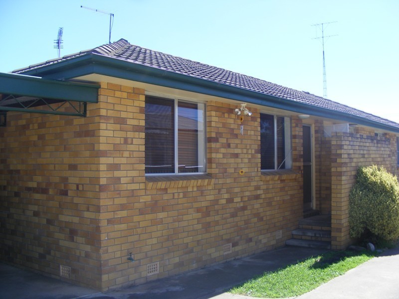 2/22 Olive Lane, Tamworth NSW 2340
