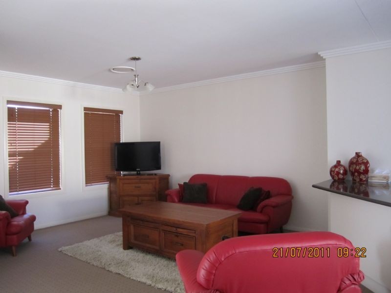 1/ 11 Edgeroy Street, Tamworth NSW 2340