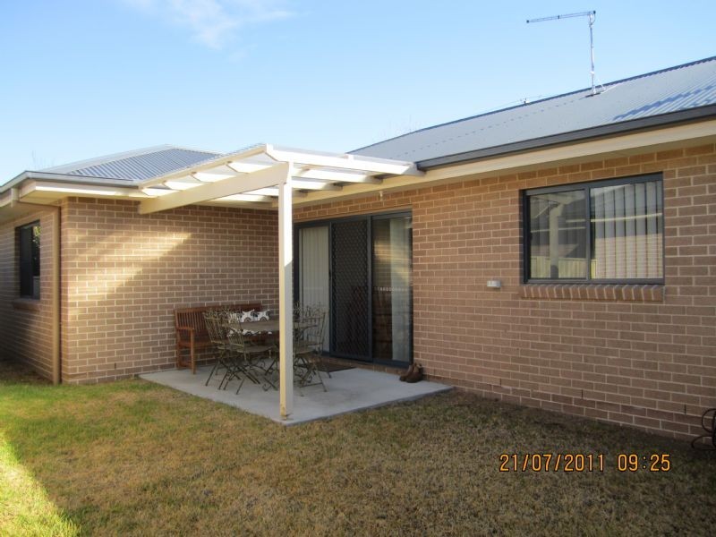 1/ 11 Edgeroy Street, Tamworth NSW 2340