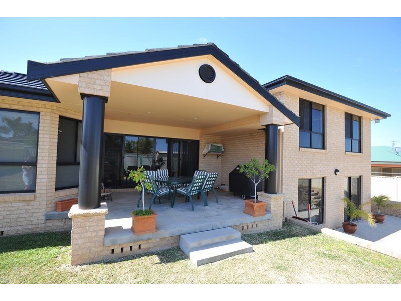 1A Bandalong Street, Tamworth NSW 2340