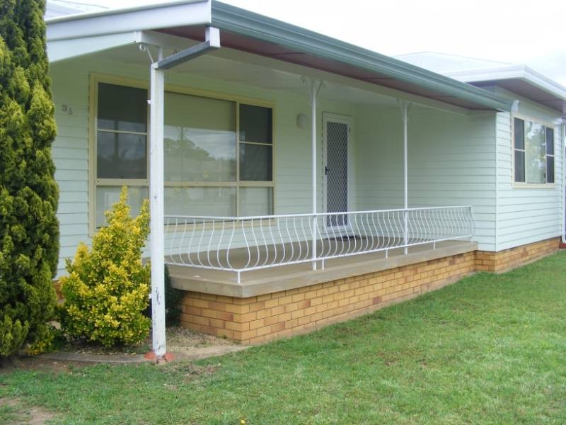 35 Edinburgh Avenue, Tamworth NSW 2340