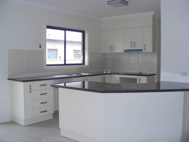 2/11 Edgeroy Street, Tamworth NSW 2340