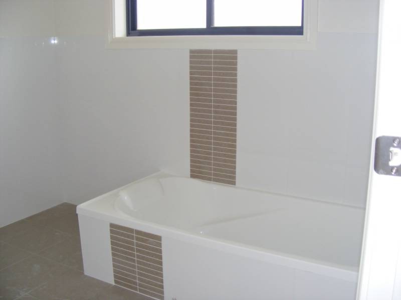 2/11 Edgeroy Street, Tamworth NSW 2340