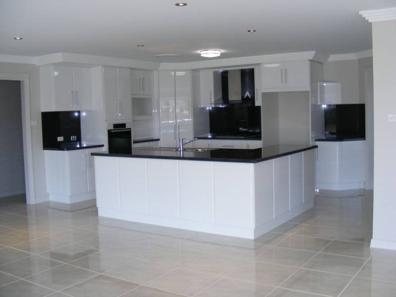 110 The Heights, Tamworth NSW 2340