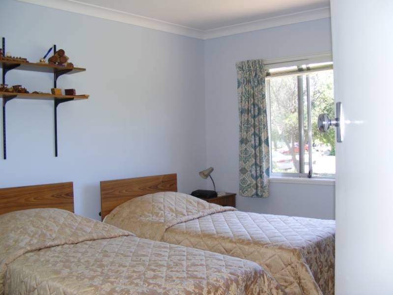 12 Warren Street, Tamworth NSW 2340