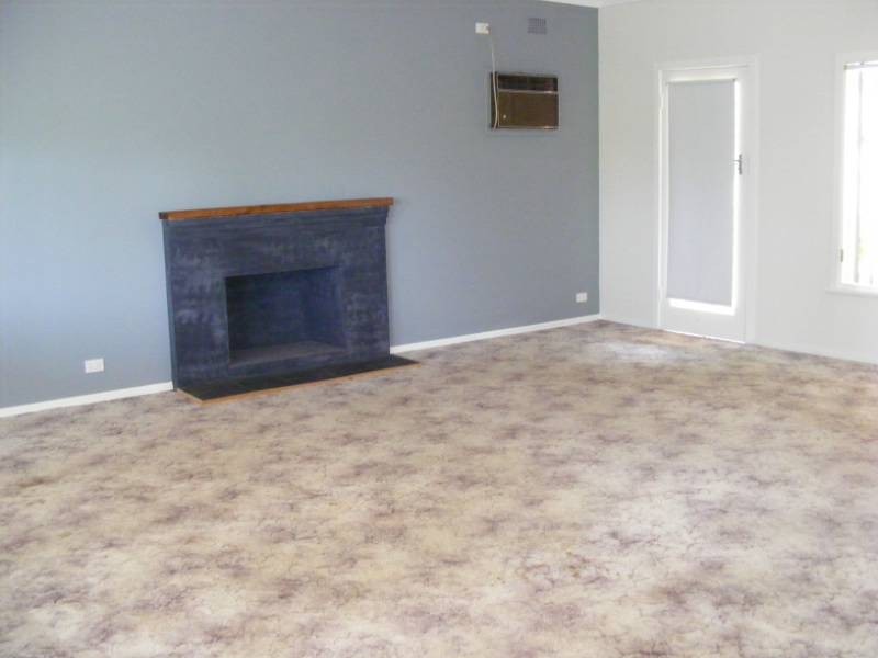 7 Douglas Avenue, Tamworth NSW 2340