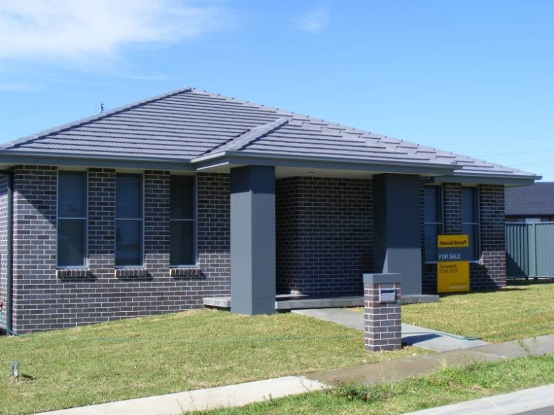 27 Boulevard Place, Tamworth NSW 2340