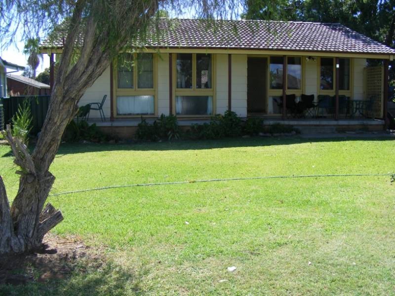 11 Green Street, Tamworth NSW 2340