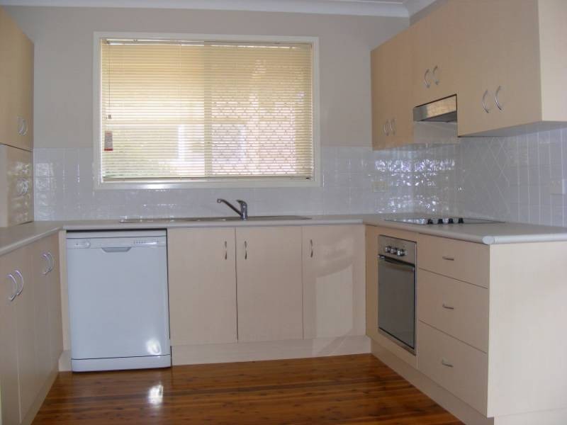 29 Waree Drive, Tamworth NSW 2340