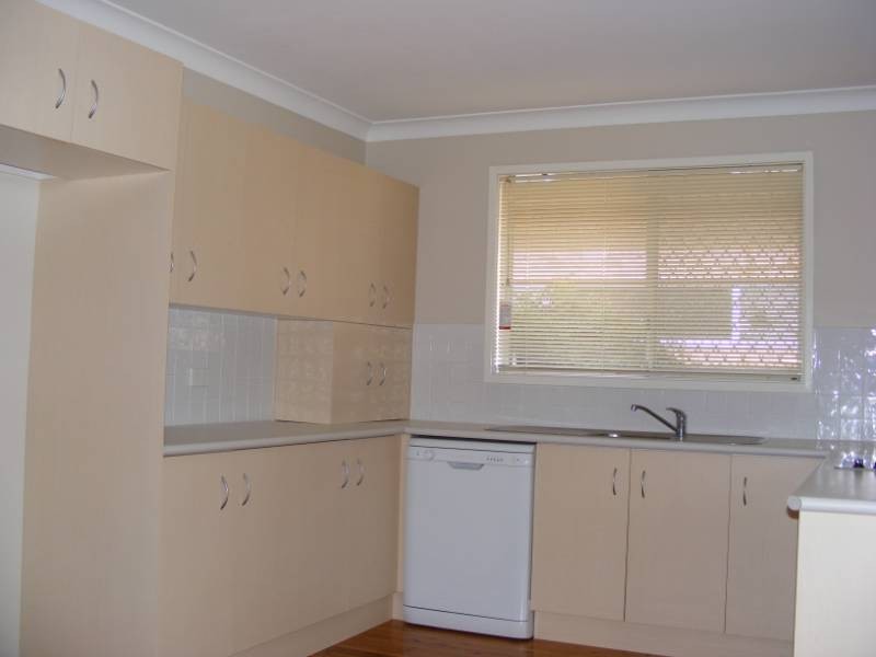 29 Waree Drive, Tamworth NSW 2340