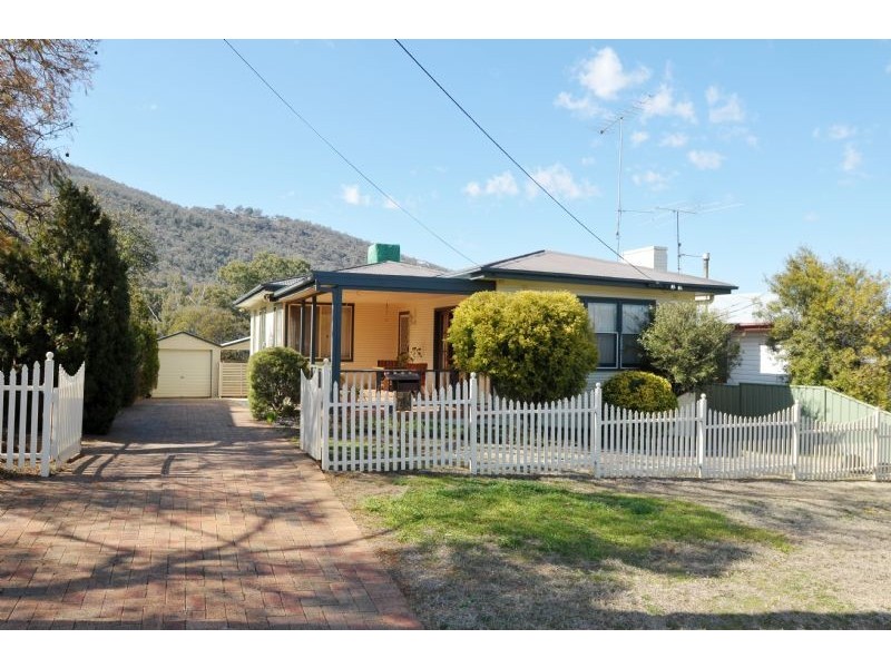 4 Kelso Avenue, Tamworth NSW 2340