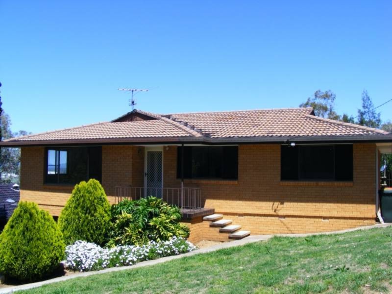62 Yarmouth Parade, Tamworth NSW 2340