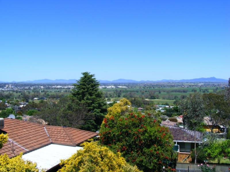 62 Yarmouth Parade, Tamworth NSW 2340